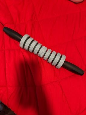 Multi-Ring Silicone Neck & Shoulder Massager - Gray and Black